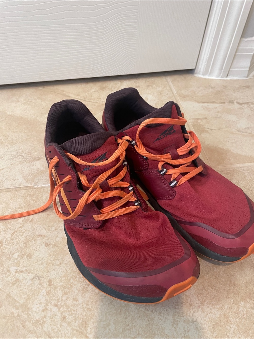 Altra Superior 5 Trail Running Shoes - 7.5 -Maroon/Orange